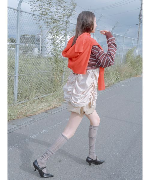 SORIN(ソリン )の「Smooth Short Cardigan / スムースショートカーディガン(カーディガン/ボレロ・レディース・レッド/ダークグレー・38)」の4枚目の写真