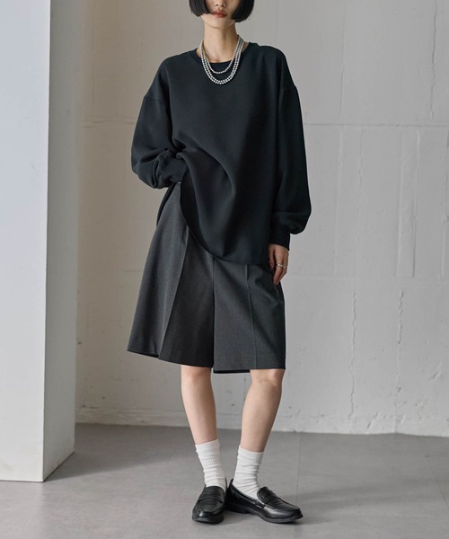 for/c(フォーシー)の「きれいめカジュアルシャツテールトップス【サスティナブル】(シャツ/ブラウス・レディース・ブラック/オフホワイト・M/L/LL)」の8枚目の写真