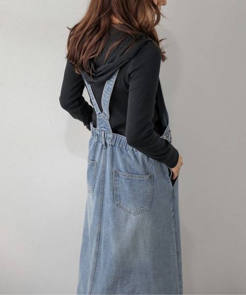 AMELY(エミリー)の「デニムジャンパースカート/ヴィンテージライク/ロング(ジャンパースカート・レディース・ブルー/ダークブルー・フリー)」の8枚目の写真
