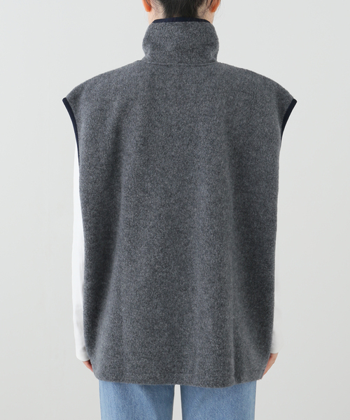 journal standard L'essage(ジャーナルスタンダードレサージュ)の「INSCRIRE/アンスクリア Fleece Vest ベスト(ブルゾン・レディース・グレー・MEDIUM)」の3枚目の写真