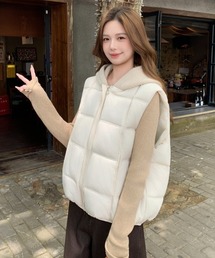 ショートフード付きノースリーブ中綿ベスト