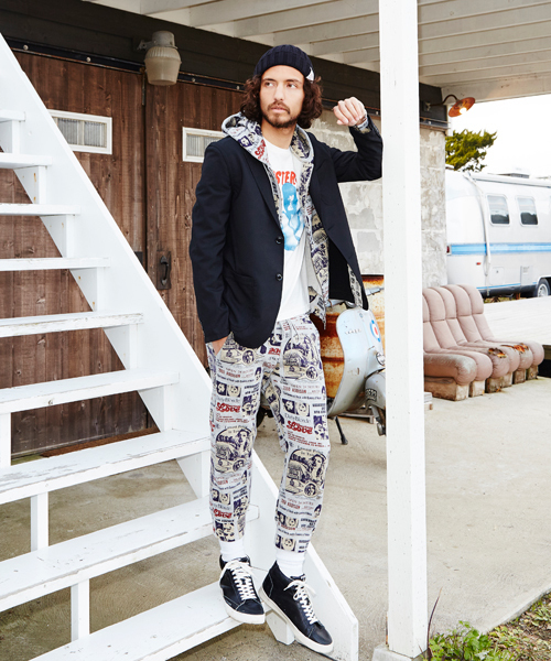 HYSTERIC GLAMOUR(ヒステリックグラマー)の「Courtney Love/OPEN24H総柄 PK(パーカー・メンズ・グレー系その他/ブラック系その他・SMALL/MEDIUM/LARGE)」の3枚目の写真