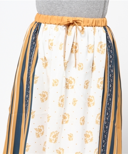 MOUSSY(マウジー)の「SCARF PRINT GATHER SK(スカート・レディース・ブルー系その他/ベージュ系その他/オレンジ系その他・2/1)」の7枚目の写真