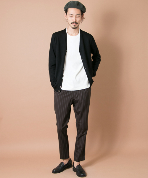 URBAN RESEARCH(アーバンリサーチ)の「UR ストライプタックテーパードパンツ(スラックス・メンズ・ネイビー/ブラウン・LARGE/MEDIUM)」の6枚目の写真
