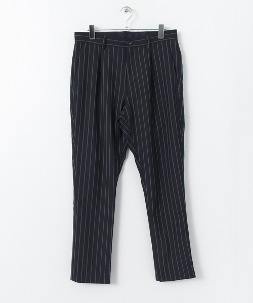 URBAN RESEARCH(アーバンリサーチ)の「UR ストライプタックテーパードパンツ(スラックス・メンズ・ネイビー/ブラウン・LARGE/MEDIUM)」の13枚目の写真