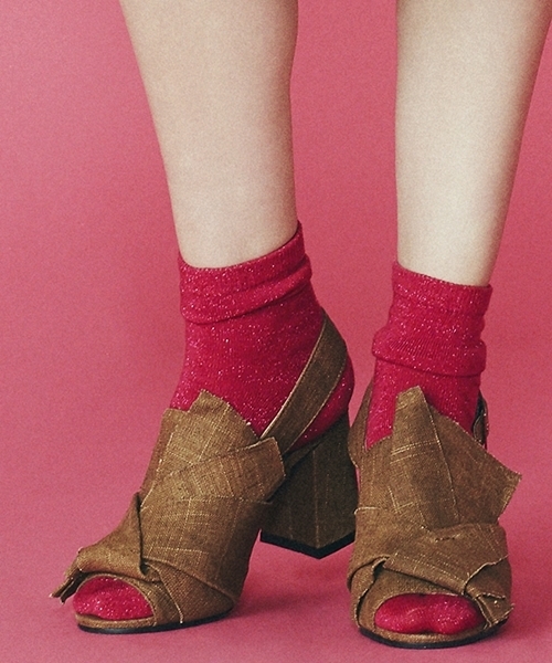 WEGO(ウィゴー)の「DISPARK/ノットデザインサンダル(サンダル・レディース・その他1/レッド/キャメル/グリーン・LARGE/MEDIUM)」の3枚目の写真