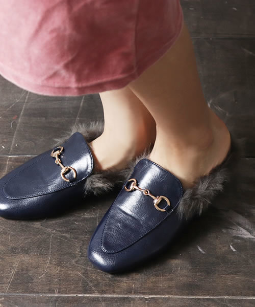 SESTO(セスト)の「ビット付きローファースリッパサンダル/エコファーサンダル/ミュールサンダル(サンダル・レディース・ブラック系その他/ネイビー/ボルドー/レッド系その他/ブラック・M/LL/3L/L/S)」の4枚目の写真