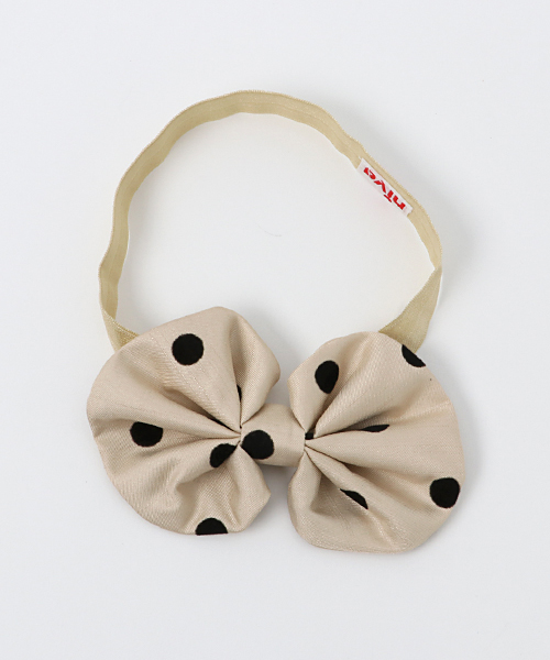 niva（ニヴァ）の「【niva（二ヴア】ヘアバンドリボン（ヘアバンド・キッズ・ブラック/ネイビー/ゴールド・ONE SIZE）」の4枚目の写真