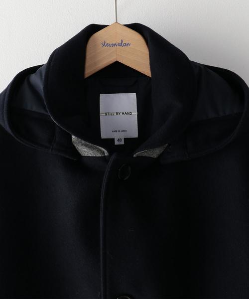 STILL BY HAND（スティルバイハンド）の「＜STILL BY HAND＞ MELTON HOOD COAT/ｺｰﾄ（ダッフルコート・メンズ・ネイビー/オリーブ・46/48）」の4枚目の写真