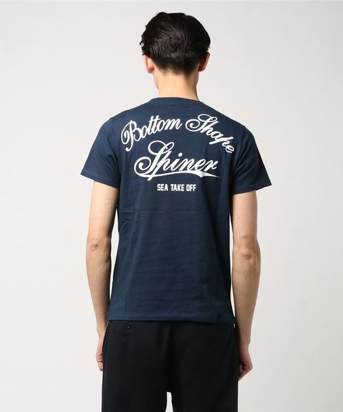 AZ by junhashimoto(エーゼイ バイ ジュンハシモト)の「AZ by junhashimoto(エーゼイ バイ ジュンハシモト)バックプリントメッセージTシャツ(Tシャツ/カットソー・メンズ・ネイビー/ブラック/オフホワイト・MEDIUM/SMALL/LARGE/X-LARGE)」の7枚目の写真