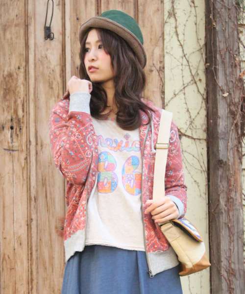 チチカカ（チチカカ）の「バンダナパーカー（パーカー・レディース・レッド/ブルー/イエロー・MEDIUM/LARGE）」の13枚目の写真