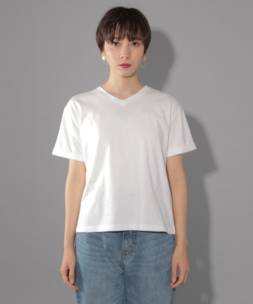 PAGEBOY(ページボーイ)の「VネックユルTシャツ(Tシャツ/カットソー・レディース・ブラック/オフホワイト/スモークグレー/ホワイト系その他・FREE)」の11枚目の写真