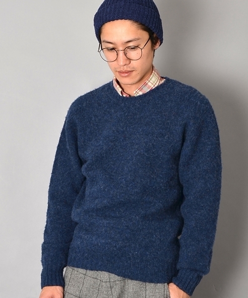 SHIPS（シップス）の「SA: スコットランド製　シャギードッグ クルーネックニット（ニット/セーター・メンズ・ピンク/ワイン/ネイビー/グレー/キャメル/オレンジ/グリーン/ブルー・SMALL/LARGE/MEDIUM/X-LARGE）」の4枚目の写真