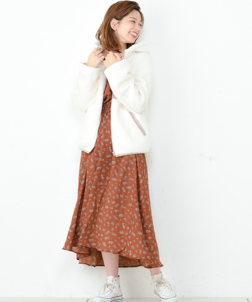 natural couture(ナチュラルクチュール)の「ボアフードブルゾン(ブルゾン・レディース・アイボリー/ブラック/ピンク/レッド・FREE)」の6枚目の写真