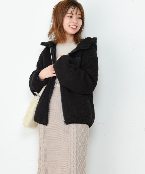 natural couture(ナチュラルクチュール)の「ボアフードブルゾン(ブルゾン・レディース・アイボリー/ブラック/ピンク/レッド・FREE)」の9枚目の写真