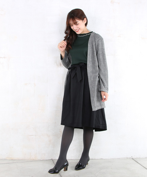 EVLOVE(イヴロヴ)の「【大きいサイズ】『EVLOVE(イヴロヴ)』チェックジャカードサッシュ付きロングカーディガン(カーディガン/ボレロ・レディース・チャコールグレー/グレー・13号/15号)」の11枚目の写真