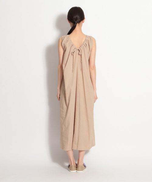 niko and...（ニコアンド）の「コットンリネンネックギャザーワンピース（ワンピース・レディース・ブラック/ベージュ/カーキ/パープル・MEDIUM/LARGE）」の11枚目の写真