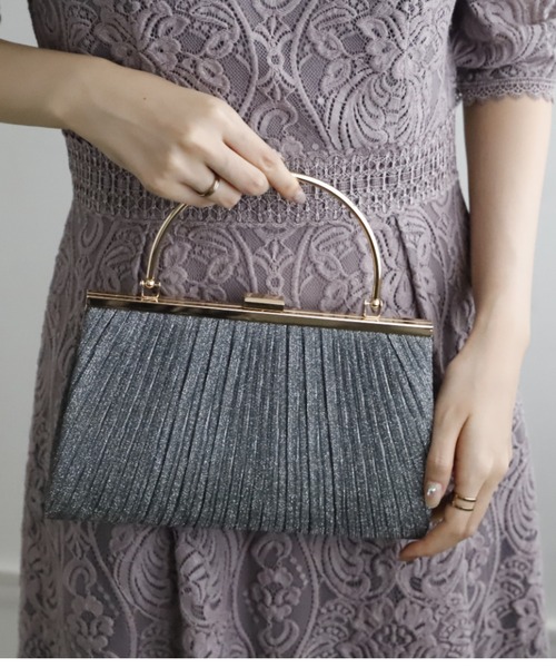 Cupid Heart（キューピッドハート）の「【Cupid Heart】結婚式BAG ラメギャザーがま口クラッチバッグ（クラッチバッグ・レディース・ブラック/ゴールド/シルバー・MEDIUM）」の14枚目の写真