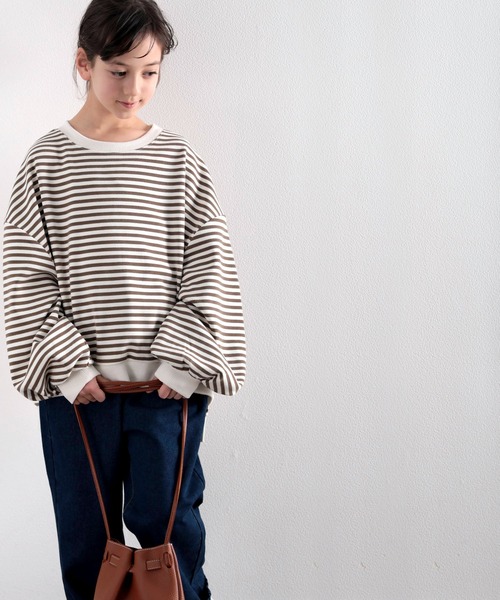 classicalelf(クラシカルエルフ)の「キッズ ゆったりルーズシルエット バルーンスリーブボーダー柄or無地トレーナー(長袖)(スウェット・キッズ・ベージュ/ブラック系その他/ブラウン系その他/アイボリー・130/140/150)」の3枚目の写真