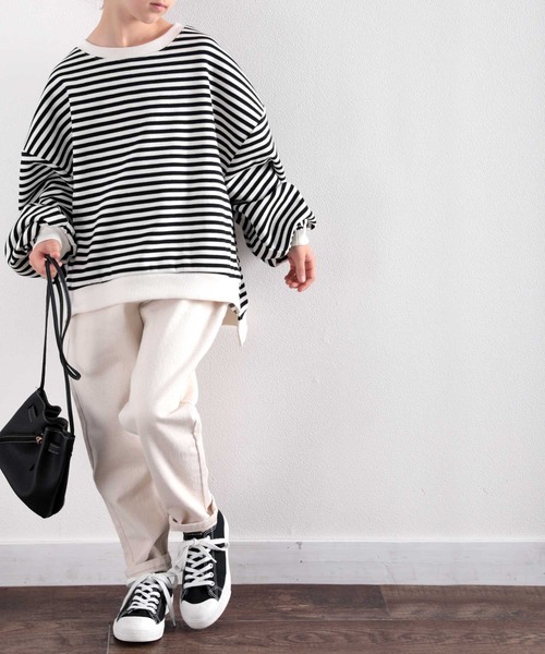 classicalelf(クラシカルエルフ)の「キッズ ゆったりルーズシルエット バルーンスリーブボーダー柄or無地トレーナー(長袖)(スウェット・キッズ・ベージュ/ブラック系その他/ブラウン系その他/アイボリー・130/140/150)」の8枚目の写真