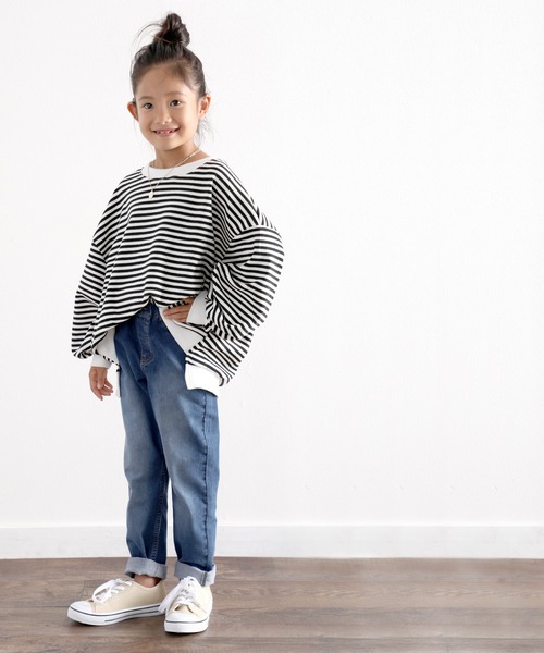 classicalelf(クラシカルエルフ)の「キッズ ゆったりルーズシルエット バルーンスリーブボーダー柄or無地トレーナー(長袖)(スウェット・キッズ・ベージュ/ブラック系その他/ブラウン系その他/アイボリー・130/140/150)」の9枚目の写真