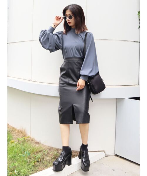 EMODA（エモダ）の「ハイネックロングトップ（Tシャツ/カットソー・レディース・ブラック/ブルー/その他・FREE）」の11枚目の写真