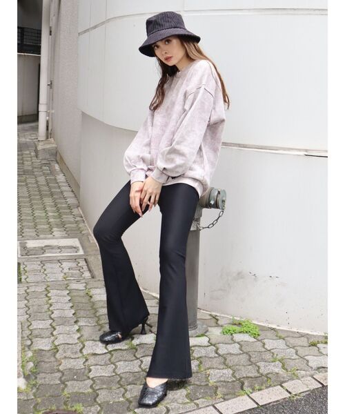 EMODA（エモダ）の「SHADINGバルキートップ（スウェット・レディース・ブラック/ベージュ/ピンク/ブルー・FREE）」の8枚目の写真