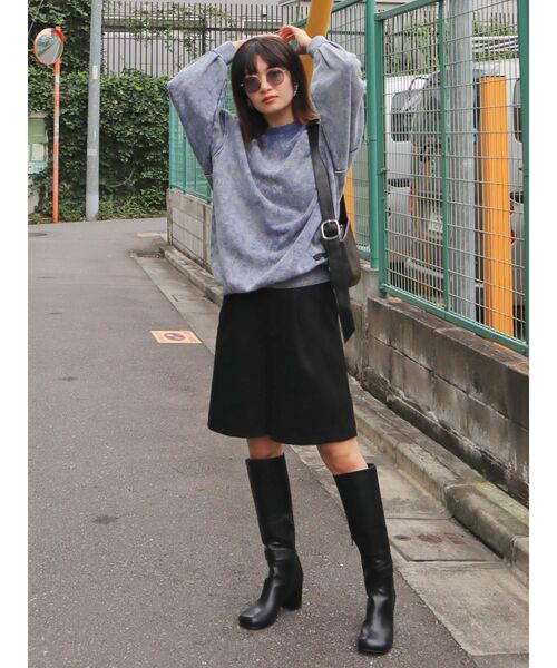 EMODA（エモダ）の「SHADINGバルキートップ（スウェット・レディース・ブラック/ベージュ/ピンク/ブルー・FREE）」の11枚目の写真