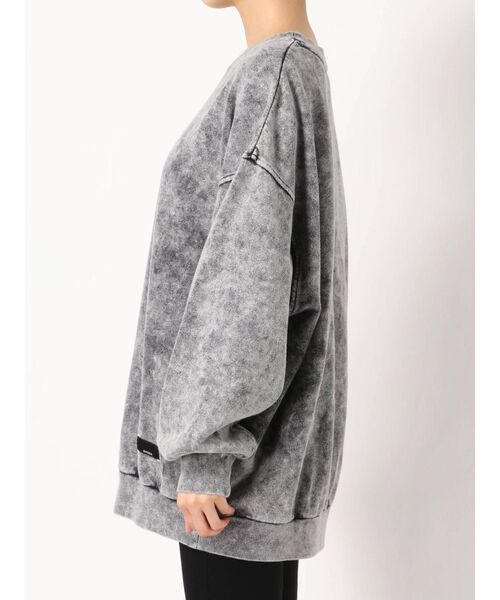 EMODA（エモダ）の「SHADINGバルキートップ（スウェット・レディース・ブラック/ベージュ/ピンク/ブルー・FREE）」の15枚目の写真