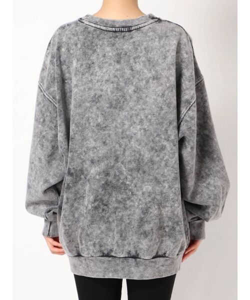 EMODA（エモダ）の「SHADINGバルキートップ（スウェット・レディース・ブラック/ベージュ/ピンク/ブルー・FREE）」の16枚目の写真