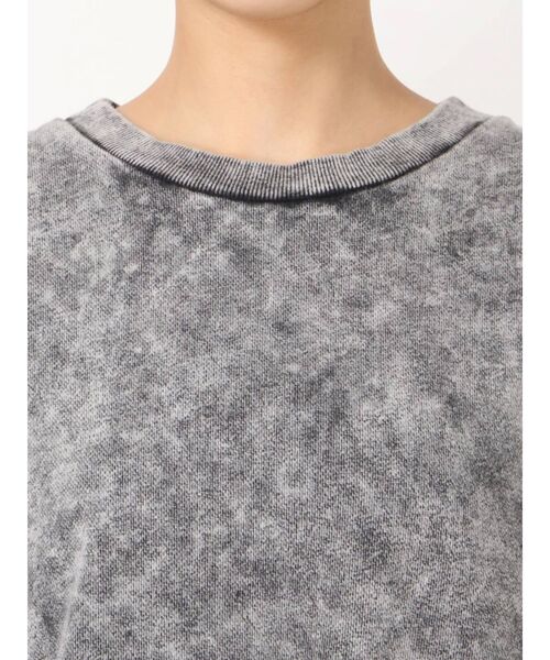 EMODA（エモダ）の「SHADINGバルキートップ（スウェット・レディース・ブラック/ベージュ/ピンク/ブルー・FREE）」の17枚目の写真