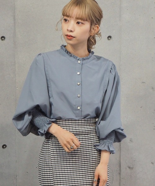tiptop(ティップトップ)の「キラキラボタンフリルネック2wayブラウス(シャツ/ブラウス・レディース・グリーン/A/B/ブルー/ブラック/オフホワイト・FREE)」の15枚目の写真