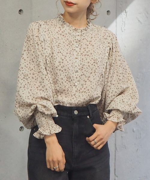 tiptop(ティップトップ)の「キラキラボタンフリルネック2wayブラウス(シャツ/ブラウス・レディース・グリーン/A/B/ブルー/ブラック/オフホワイト・FREE)」の18枚目の写真