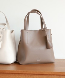 LAKOLE | キーチャーム付き3層トートバッグ / 939077(トートバッグ)