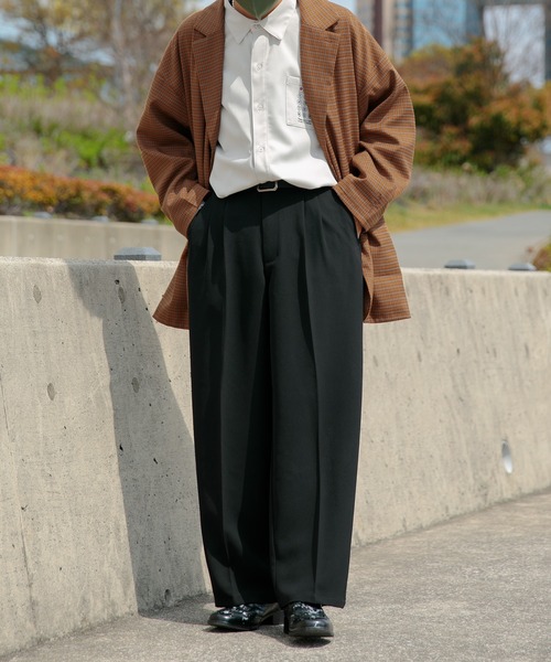 Perushu(ペルーシュ)の「センタープレスストレートスラックス(スラックス・メンズ・ダークブルー/ダークブラウン/ブラック・LARGE/SMALL/MEDIUM)」の13枚目の写真