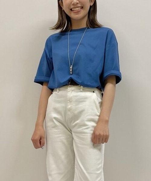 GAP（ギャップ）の「ベーシック ルーズフィット Tシャツ（Tシャツ/カットソー・レディース・ミント/ブルー/ホワイト/オレンジ系その他/ブラック/フューシャピンク・XL/M/XXS/S/L/XS）」の4枚目の写真