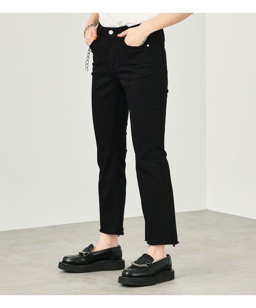 SOMETHING（サムシング）の「SOMETHING/サムシング クロップド裾フリンジ LISAフレアデニムパンツ（デニムパンツ・レディース・ホワイト/ライトブルー/ブラック/ブルー/ブルー系その他・26/27/28/29）」の12枚目の写真