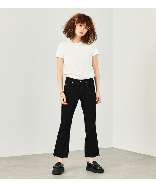 SOMETHING（サムシング）の「SOMETHING/サムシング クロップド裾フリンジ LISAフレアデニムパンツ（デニムパンツ・レディース・ホワイト/ライトブルー/ブラック/ブルー/ブルー系その他・26/27/28/29）」の13枚目の写真