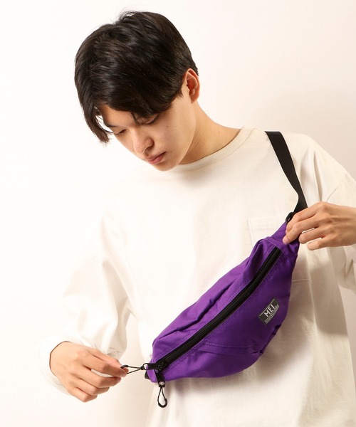 MEI（メイ）の「MEI ARCHIVE BOTTOMLINE ミニボディバッグ（ボディバッグ/ウエストポーチ・メンズ・ホワイト/ブラック/ベージュ/パープル/ネイビー/グレー/ピンク/オリーブドラブ・FREE）」の13枚目の写真