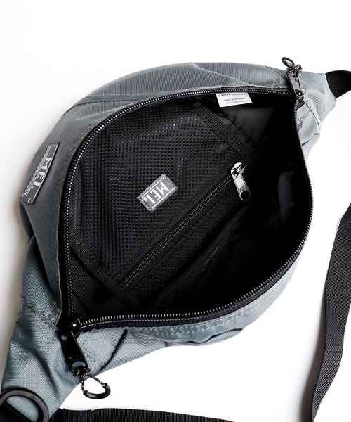 MEI（メイ）の「MEI ARCHIVE BOTTOMLINE ミニボディバッグ（ボディバッグ/ウエストポーチ・メンズ・ホワイト/ブラック/ベージュ/パープル/ネイビー/グレー/ピンク/オリーブドラブ・FREE）」の22枚目の写真