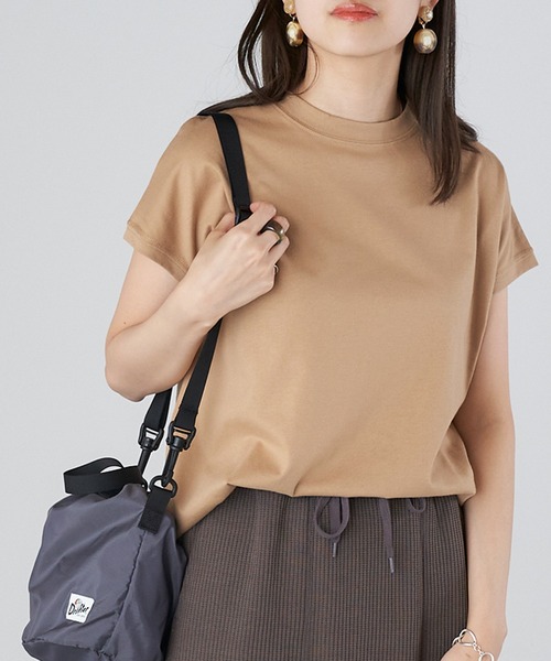 Chaco closet(チャコ クローゼット)の「モックネックフレンチスリーブTシャツ(Tシャツ/カットソー・レディース・ホワイト/ブラック/ベージュ/ネイビー/ブラウン/ピンク・FREE)」の1枚目の写真