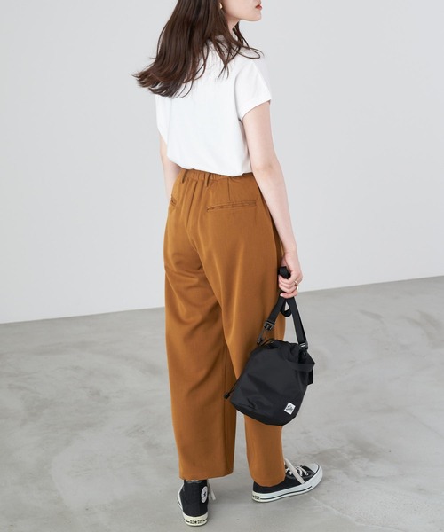 Chaco closet(チャコ クローゼット)の「モックネックフレンチスリーブTシャツ(Tシャツ/カットソー・レディース・ホワイト/ブラック/ベージュ/ネイビー/ブラウン/ピンク・FREE)」の10枚目の写真