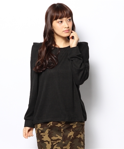 Chico（チコ）の「パワーショルダーKNIT（Tシャツ/カットソー）」 - WEAR
