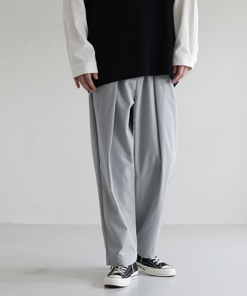 LILL（リル）の「ディープタックバルーントラウザーパンツ（その他パンツ・メンズ・ブラック/グレー/チャコール/グレー系・S/M/L/XL）」の6枚目の写真