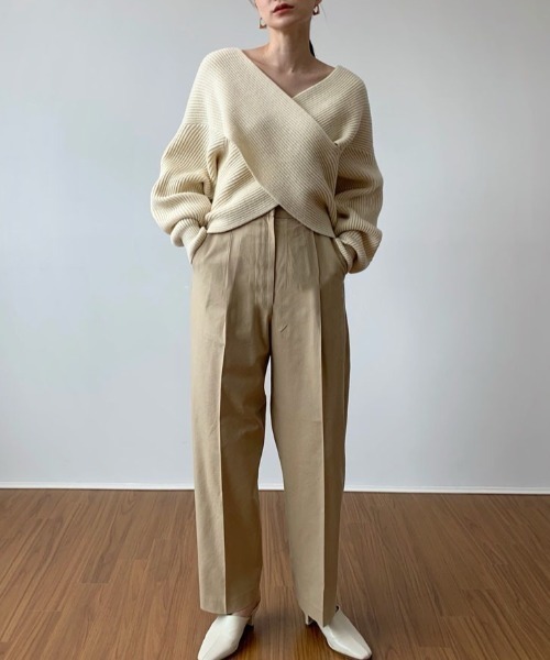 ABITOKYO（アビトーキョー）の「カシュクールVネックニットプルオーバー（ニット/セーター・レディース・ベージュ/チャコールグレー/アイボリー/パープル/ネイビー/キャメル/ワインレッド/グリーン・FREE）」の20枚目の写真