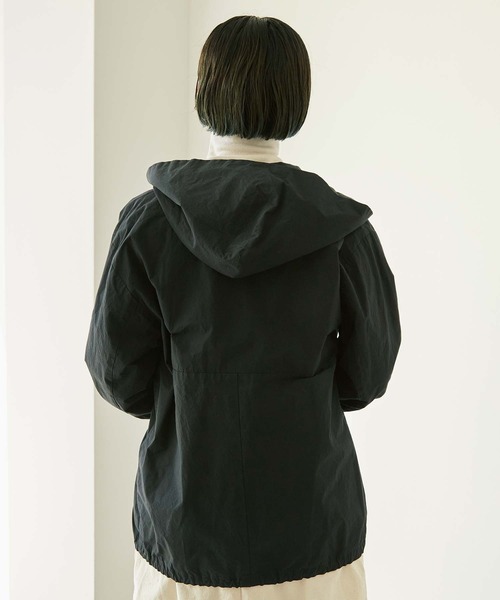 nitca(ニトカ)の「C/Nyハイカウントウェザー フードブルゾン(ブルゾン・レディース・ブラック/カーキ・FREE)」の13枚目の写真