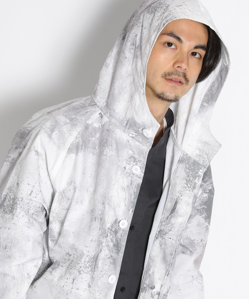 niko and...（ニコアンド）の「[UNSTUDIED]プリントフィールパーカー（ミリタリージャケット・メンズ・オフホワイト/カーキ・22.5cm）」の18枚目の写真