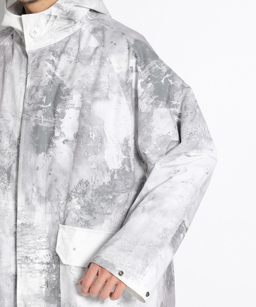 niko and...（ニコアンド）の「[UNSTUDIED]プリントフィールパーカー（ミリタリージャケット・メンズ・オフホワイト/カーキ・22.5cm）」の21枚目の写真