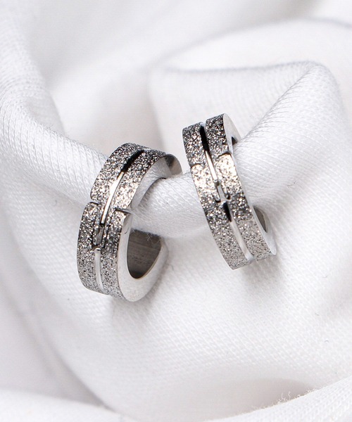 FUNALIVE（ファンアライブ）の「JON イヤーカフ ステンレス両耳(２点セット)韓国製（イヤーカフ・メンズ・A/B/C/D/E/F/G/H/I/J/K/L/M/N/O/その他1/その他3/Z/V/P/その他2/U/その他5/Y/S/X/T/W/その他/R/その他4/その他6/Q・FREE）」の14枚目の写真