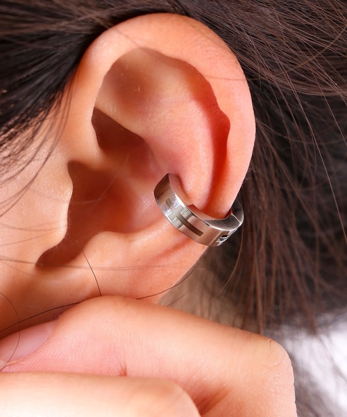 FUNALIVE（ファンアライブ）の「JON イヤーカフ ステンレス両耳(２点セット)韓国製（イヤーカフ・メンズ・A/B/C/D/E/F/G/H/I/J/K/L/M/N/O/その他1/その他3/Z/V/P/その他2/U/その他5/Y/S/X/T/W/その他/R/その他4/その他6/Q・FREE）」の22枚目の写真